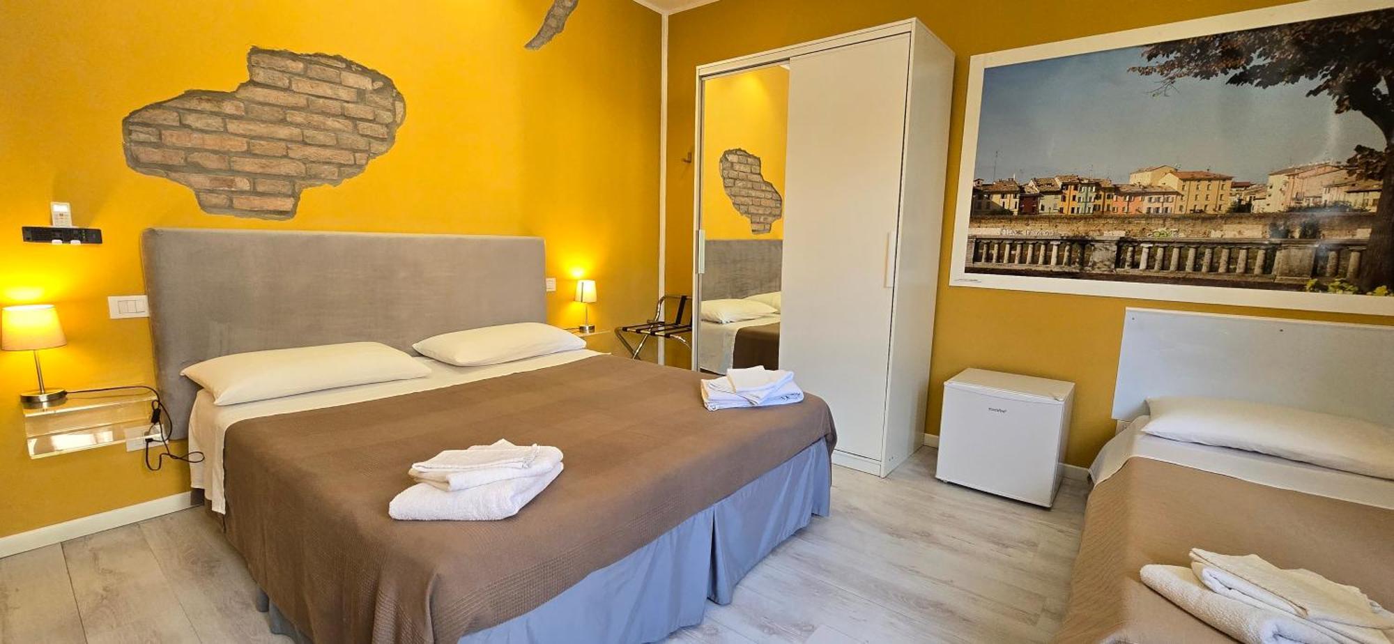 Forumguesthouse Center Parking Parma Ngoại thất bức ảnh