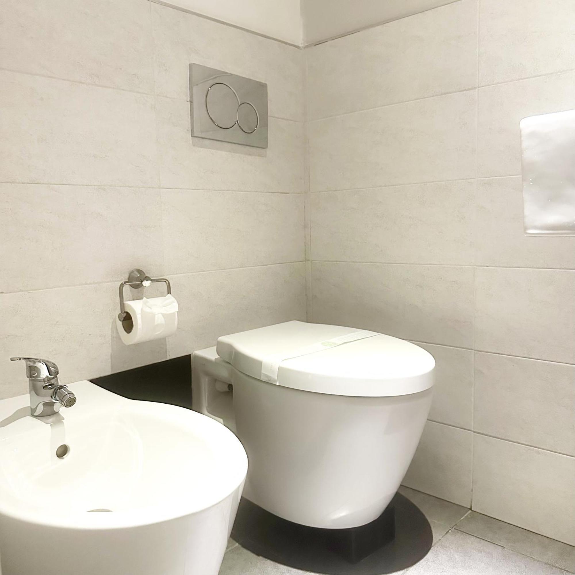 Forumguesthouse Center Parking Parma Ngoại thất bức ảnh